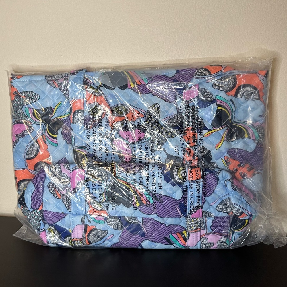 New Vera Bradley Butterfly By – Small Vera Tote everyday bag